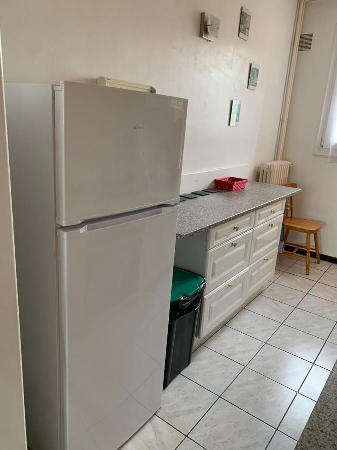Appartement Spacieux A 2Km Du Circuit, Proche Tram, Circuit A 8 En Tram Le Mans Bagian luar foto