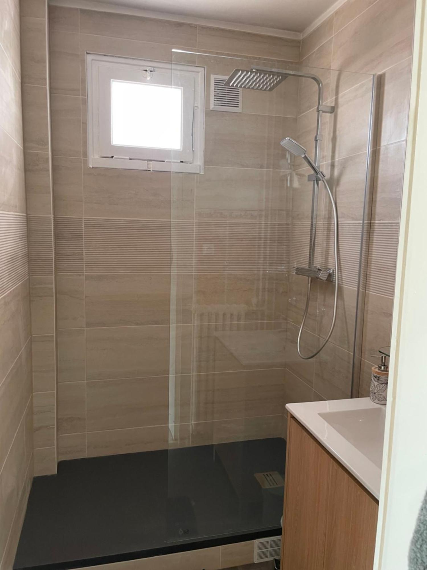 Appartement Spacieux A 2Km Du Circuit, Proche Tram, Circuit A 8 En Tram Le Mans Bagian luar foto